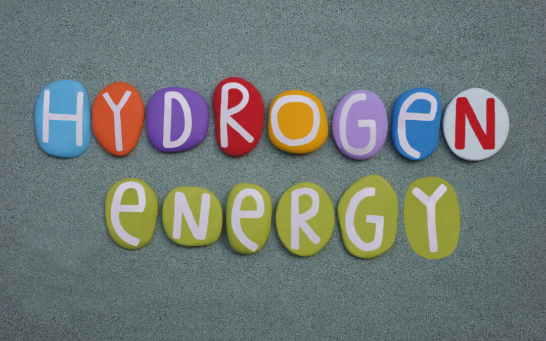 Différentes méthodes de production d’hydrogène : électrolyse de l’eau, reformage du gaz naturel…